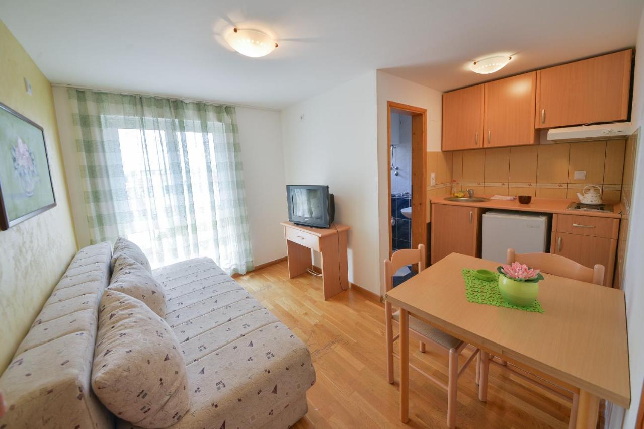 Disney Apartments Budva Exteriér fotografie